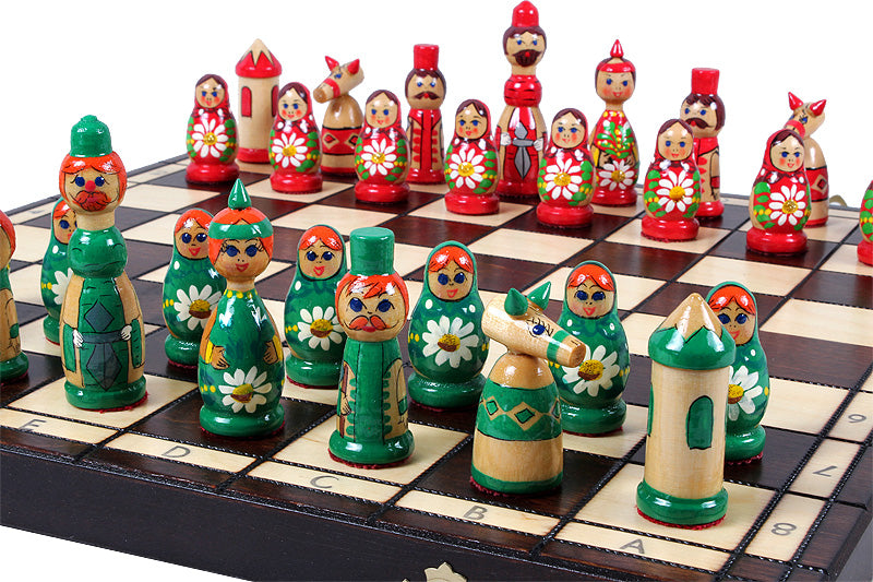 Szachy drewniane Babuszka w kolorze zielonym, wzór rosyjski, plansza 16,5"